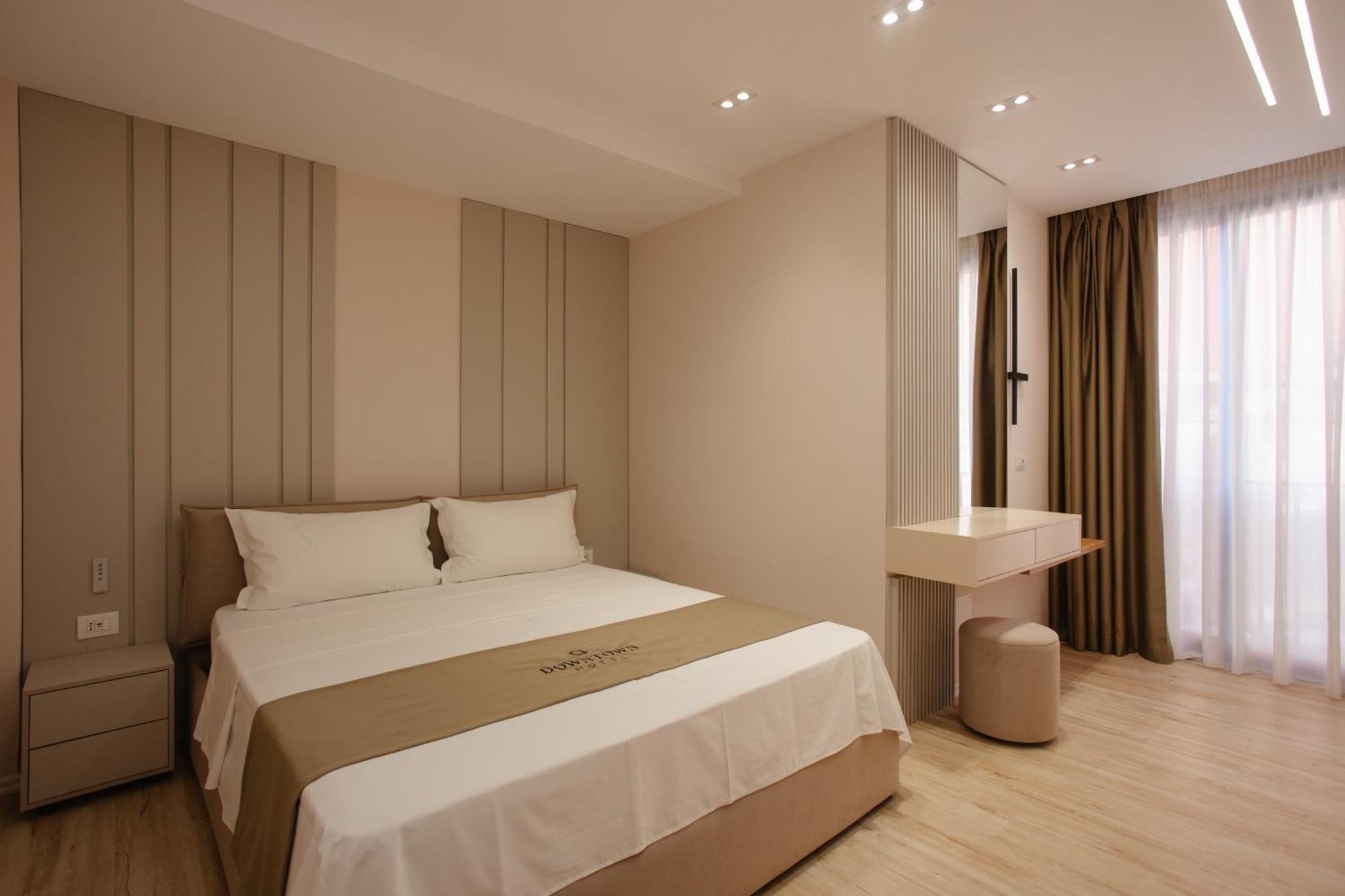 Downtown Hotel Shkodër Eksteriør billede