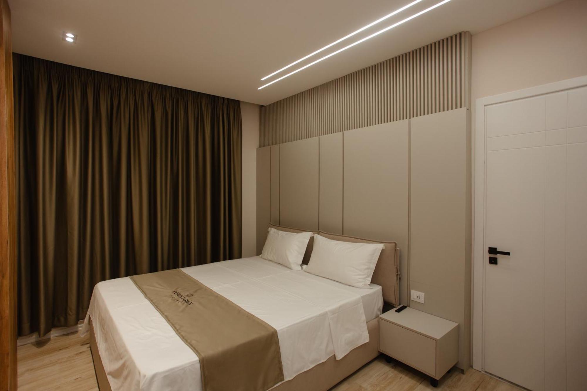 Downtown Hotel Shkodër Eksteriør billede